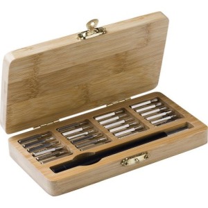Boîte à outils dans un étui en bambou Willow
