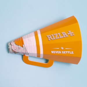 Mégaphone en carton