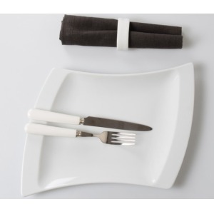 Assiette plate rectangulaire ondulée