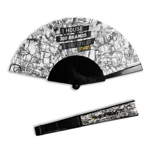 Éventail en plastique et tissu