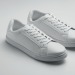 Baskets en PU Taille 42, paire de sneakers publicitaire