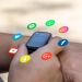 Montre connectée noire avec un écran tactile cadeau d’entreprise