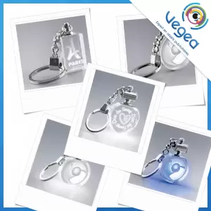 Aperçu de produits de type porte-clés en verre publicitaire personnalisé