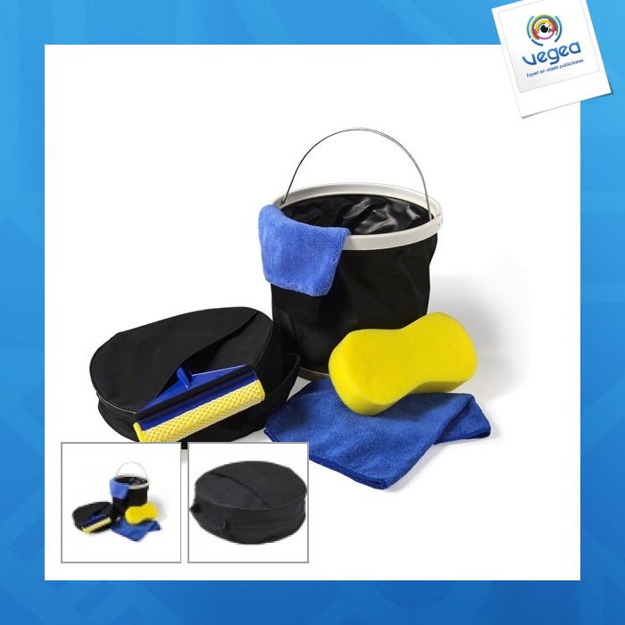 Set de nettoyage dans une housse en polyester 600 d
