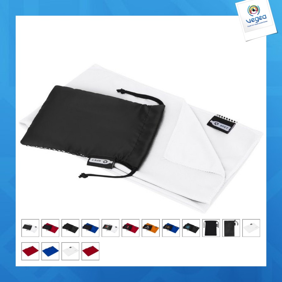 Serviette de sport publicitaire rafraîchissante en pet recyclé raquel avec pochette