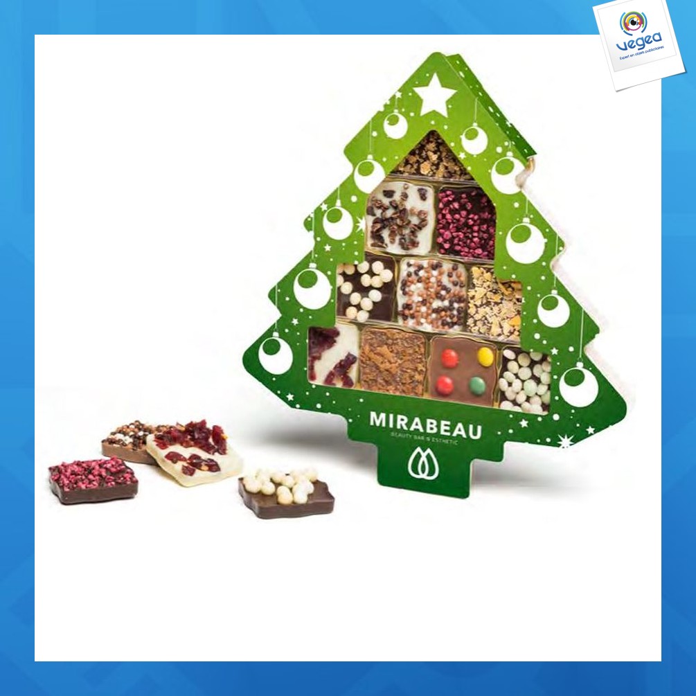 Sapin de noël avec carré de chocolat