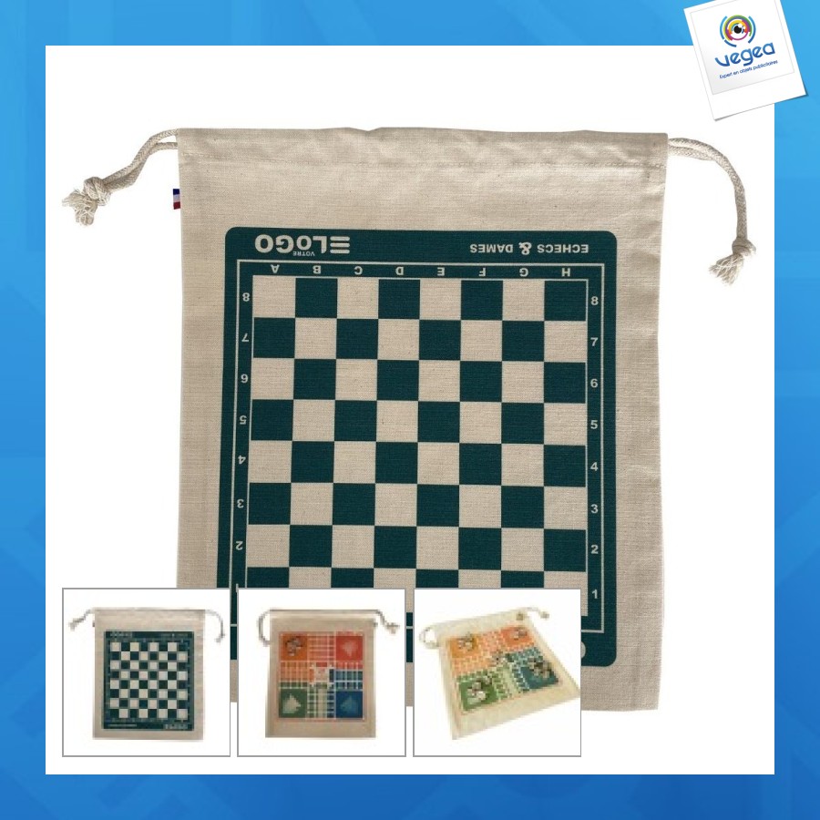 Pochon 3 jeux en 1 : petits chevaux / dames / échecs - france